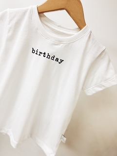Pronta entrega - Camiseta manga curta Birthday - comprar online