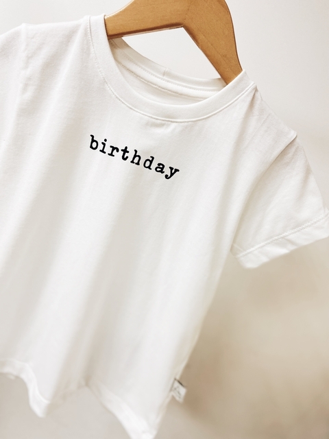 Pronta entrega - Camiseta manga curta off Birthday