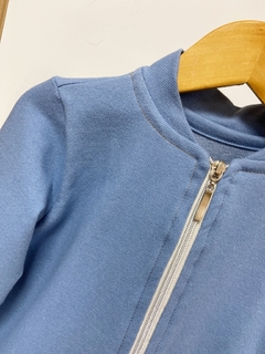 Pronta entrega - Jaqueta bomber com elastano jeans fake azul denim - comprar online