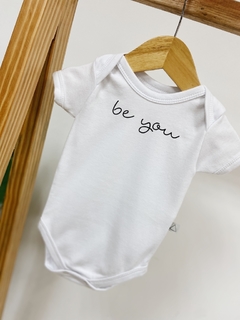 Pronta entrega - Body manga curta Branco BE YOU - comprar online