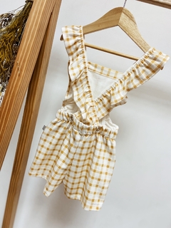 Pronta entrega - Jardineira com babado xadrez mostarda - You Boy Kids