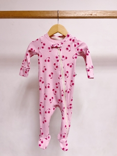 Imagem do Pronta entrega - Macacão baby zíper canelado com pezinho cherry