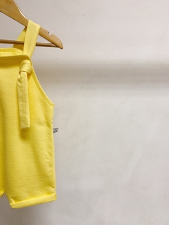 Pronta entrega - Jardineira kids curta barra virada alça nó