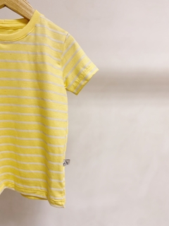 Pronta entrega - Camiseta Kids Manga curta estampada yellow Stripes - loja online