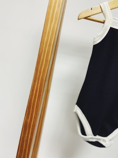 Pronta Entrega - Body regata canelado retrô preto na internet