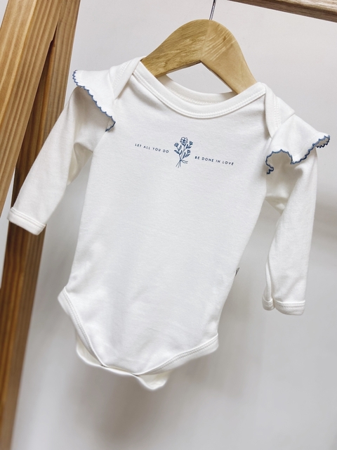 Pronta entrega - Body manga longa com babado detalhe picueta azul vintage estampa LET ALL YOU DO BE DONE IN LOVE