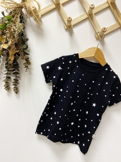 Pronta entrega - Camiseta baby manga curta Estrelinhas na internet
