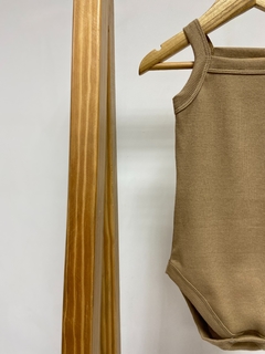 Pronta entrega - Body regata canelado avelã - You Boy Kids