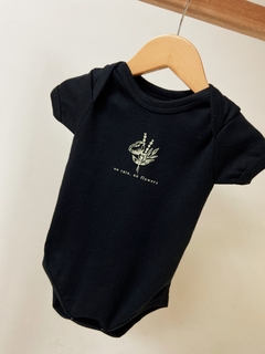 Pronta Entrega - Body manga curta escrita NO RAIN, NO FLOWERS - comprar online