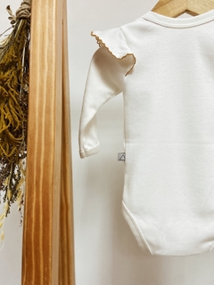 Pronta entrega - Body manga longa com babado detalhe picueta mostarda - comprar online