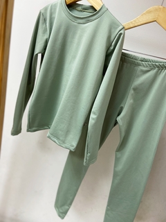 Pronta entrega - Conjunto térmico confort flanelado verde malva - comprar online