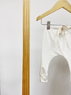 PRONTA ENTREGA - Calça baby harém Liso basics Off na internet