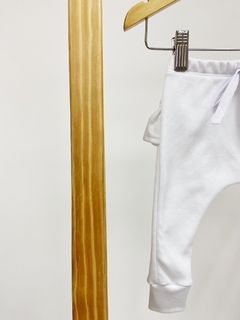 Pronta entrega - calça Baby Harém Babado atrás liso basics Branco na internet