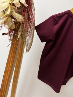 Imagem do Pronta entrega - Camiseta kids manga curta mery christmas vinho