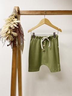 Pronta entrega - Bermuda saruel kids com botões block oliva - comprar online
