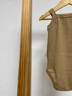 Imagem do Pronta entrega - Body regata canelado avelã