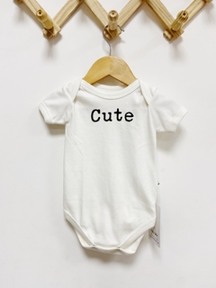 Pronta entrega - Body manga curta off CUTE na internet