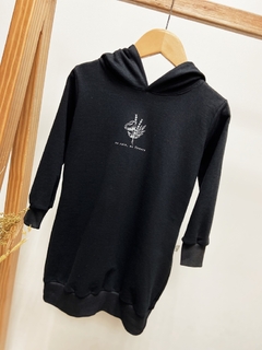 Pronta entrega - Vestido moletinho kids com capuz estampado floral liberty estampa escrita NO RAIN, NO FLOWERS - comprar online