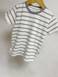 Pronta entrega - Camiseta Kids Manga curta listra cinza pedra - comprar online