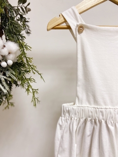 Pronta entrega - Salopete frente botões em madeira off