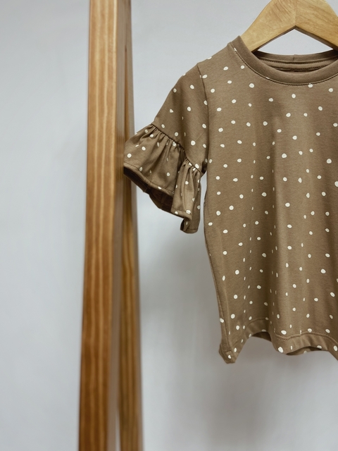 Pronta Entrega - Blusa Kids manga curta com babado bolinhas avelã