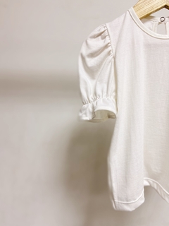 Pronta entrega - Blusa Kids manga princesa botão pérola off