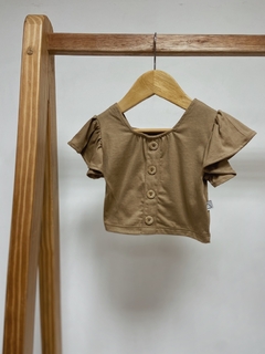 Pronta entrega - Conjunto cropped + shorts babado liso basics avelã - loja online