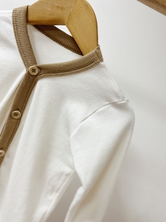 PRONTA ENTREGA - CARDIGAN Kids CANELADO retro detalhe avelã - You Boy Kids