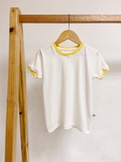 Pronta entrega - Camiseta kids manga curta off friso yellow - comprar online