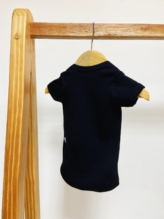 PRONTA ENTREGA - Body manga curta HELLO na internet