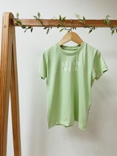 Pronta entrega - Camiseta manga curta GELATO MOOD. verde fabula na internet