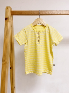 Pronta entrega - Camiseta botões Kids Manga curta estampada yellow Stripes - comprar online