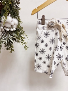 Pronta entrega - Bermuda Jogger kids off flocos de neve preto
