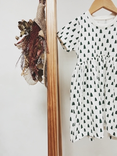 Imagem do Pronta entrega - Vestido Mullet manga curta estampado off pinheirinhos verde