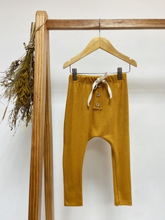 Pronta entrega - Calça Saruel Kids Canelada com Botões mostarda na internet