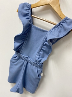 PRONTA ENTREGA - Jardineira babado com elastano azul denim na internet