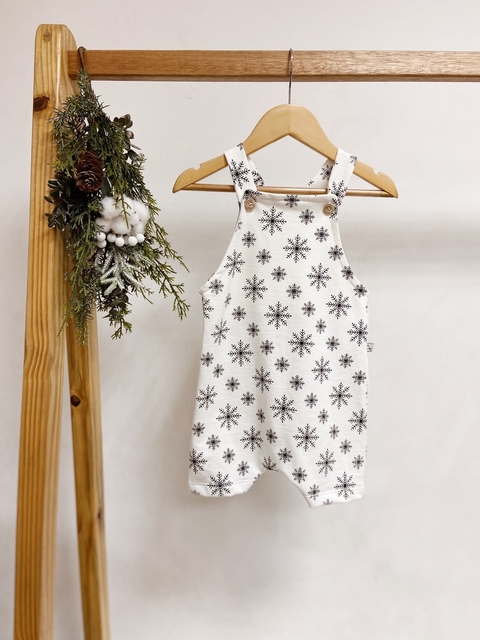 Pronta entrega - jardineira kids off flocos de neve preto