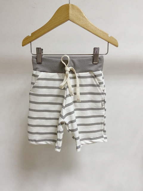 Pronta entrega - Bermuda Jogger kids listra cinza pedra