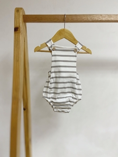 Pronta entrega - Romper baby com botões listra cinza pedra - comprar online