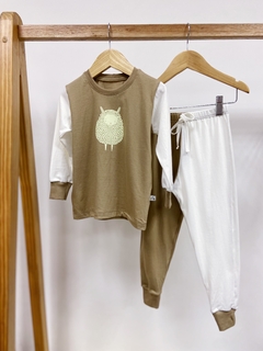 Pronta Entrega - Pijaminha longo avelã brilha no escuro - You Boy Kids