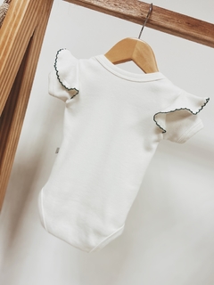 Pronta entrega - Body manga curta off babado detalhe em picueta verde