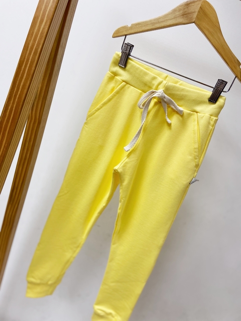 Pronta entrega - Calça jogger moletinho baunilha