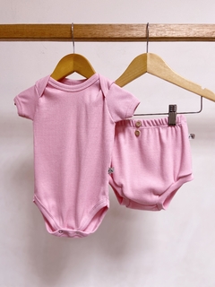 Pronta entrega - conjunto body manga curta + bloomer punho botoes madeira canelado - comprar online