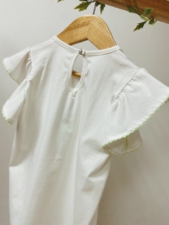 Pronta entrega - Blusa babado off SORVETE bordado picueta verde fábula botão pérola - loja online