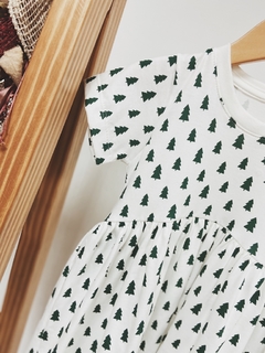 Pronta entrega - Vestido Mullet manga curta estampado off pinheirinhos verde na internet