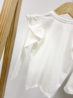 PRONTA ENTREGA - Blusa manga longa com babado liso basics OFF - loja online