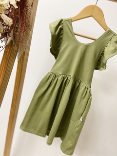 Imagem do Pronta entrega - Vestido babado costas liso oliva botão em madeira