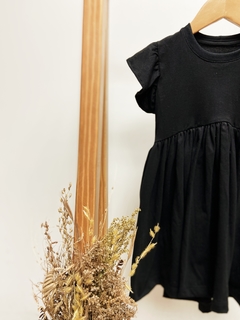 Pronta Entrega - Vestido Mullet manga babado preto na internet