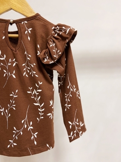 Imagem do Pronta entrega - blusa manga longa babado botão pérola costas arabesco