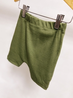 Imagem do Pronta entrega - Bermuda Saruel botões kids canelado verde cactus